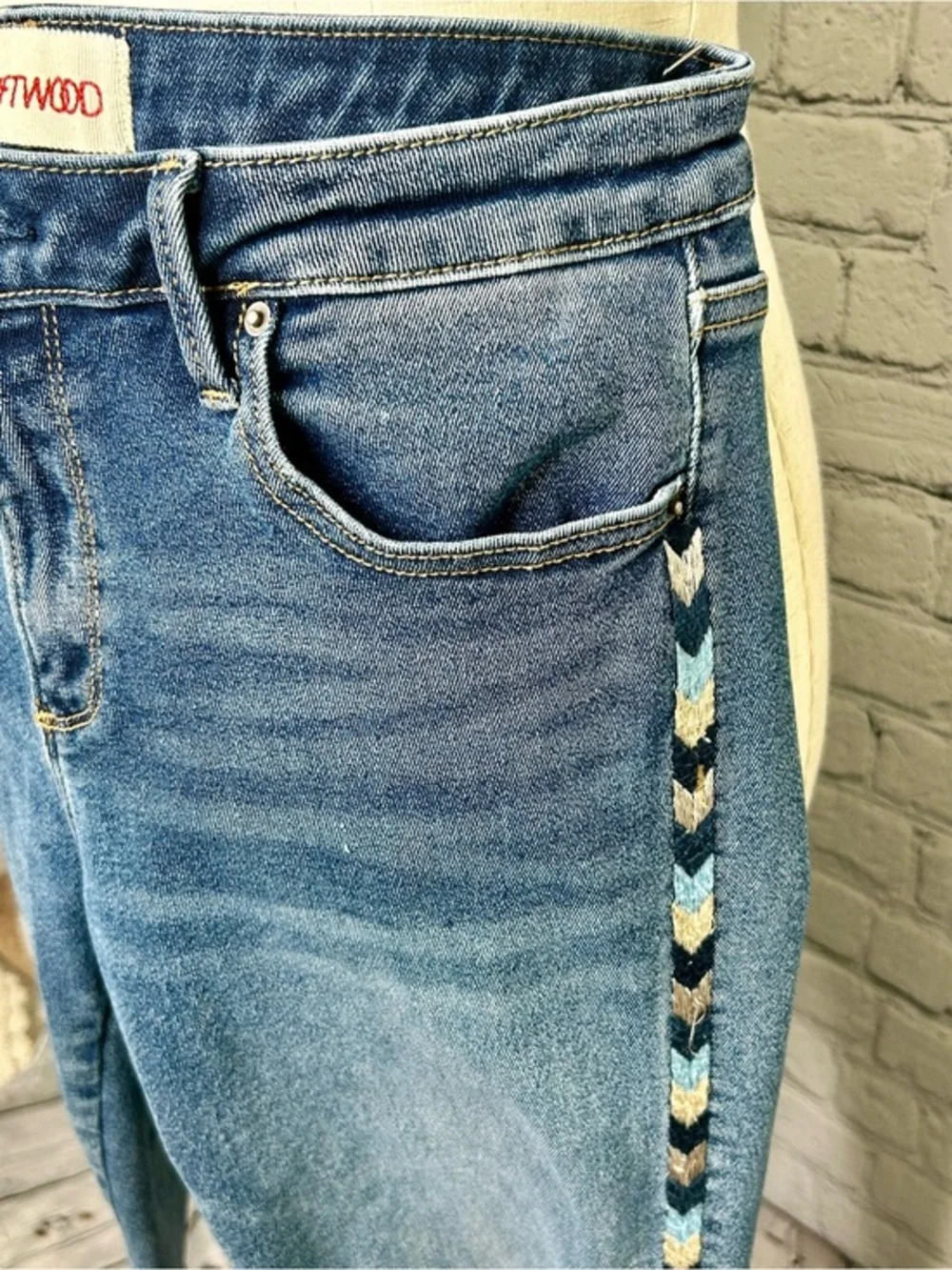 Driftwood High Rise Straight Leg Jeans Blue Chevron Side Stripe Women's 30